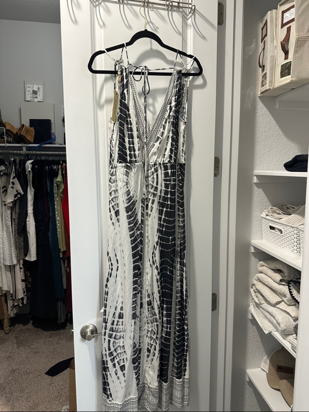 Elan Black and White Tie-Dye Halter Maxi Dress
